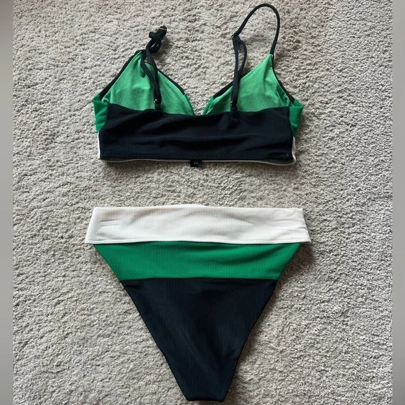 New Beach Riot Riza top + Alexis bikini size L - Picture 9 of 11